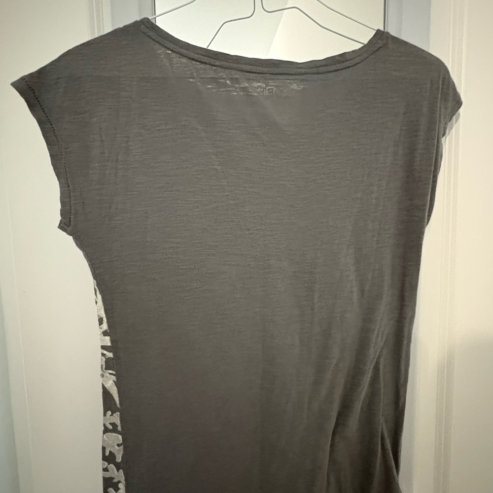 LOFT Gray Snowflake Tee, Sz XS Not Used - Picture 4 of 5